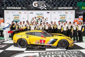 chevrolet-corvette-c7-r-in-the-daytona-24-1-2-finish20160201-1